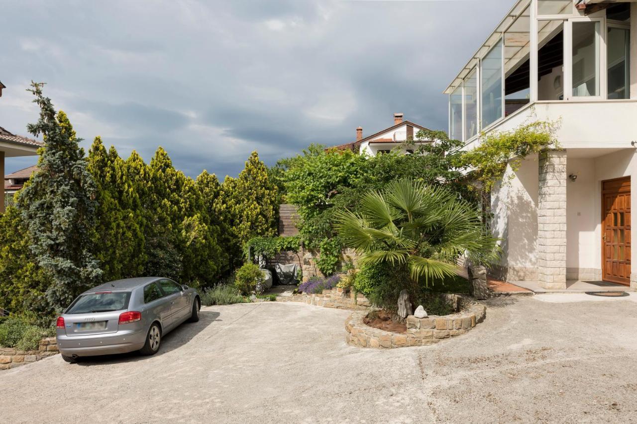 Seaside Parenzana Comfort With Free Parking 伊佐拉 外观 照片